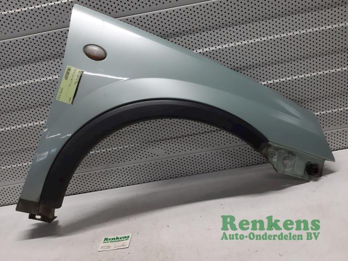 Front wing, right from a Opel Corsa C (F08/68) 1.4 16V 2000