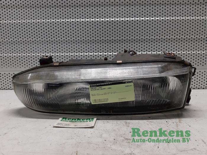 Używane Reflektor lewy Mitsubishi Galant (E5/E7/E8) 2.0 GTi V6 24V Cena € 30,00 Procedura marży oferowane przez Renkens Auto-Onderdelen B.V.