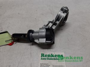 Used Ignition lock + key Fiat Doblo (263) 1.4 16V Price on request offered by Renkens Auto-Onderdelen B.V.