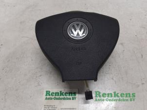 Usagé Airbag gauche (volant) Volkswagen Touran (1T1/T2) 2.0 TDI DPF Prix € 40,00 Règlement à la marge proposé par Renkens Auto-Onderdelen B.V.
