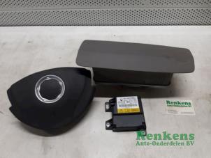 Usagé Kit + module airbag Dacia Sandero I (BS) 1.2 16V Prix € 250,00 Règlement à la marge proposé par Renkens Auto-Onderdelen B.V.