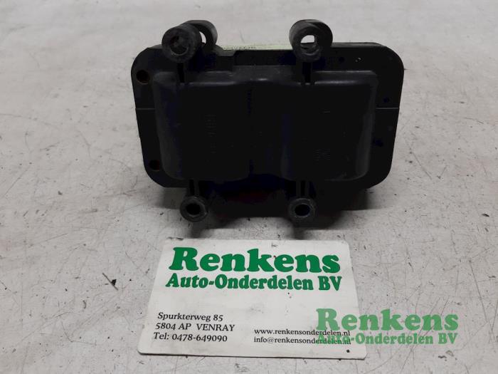 Usagé Bobine Opel Astra G (F08/48) 2.0 16V Prix € 35,00 Règlement à la marge proposé par Renkens Auto-Onderdelen B.V.