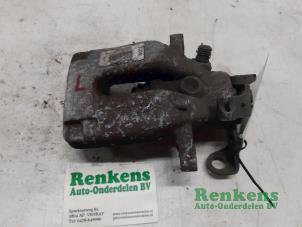 Used Rear brake calliper, left Peugeot 308 (4A/C) 1.6 VTI 16V Price € 40,00 Margin scheme offered by Renkens Auto-Onderdelen B.V.