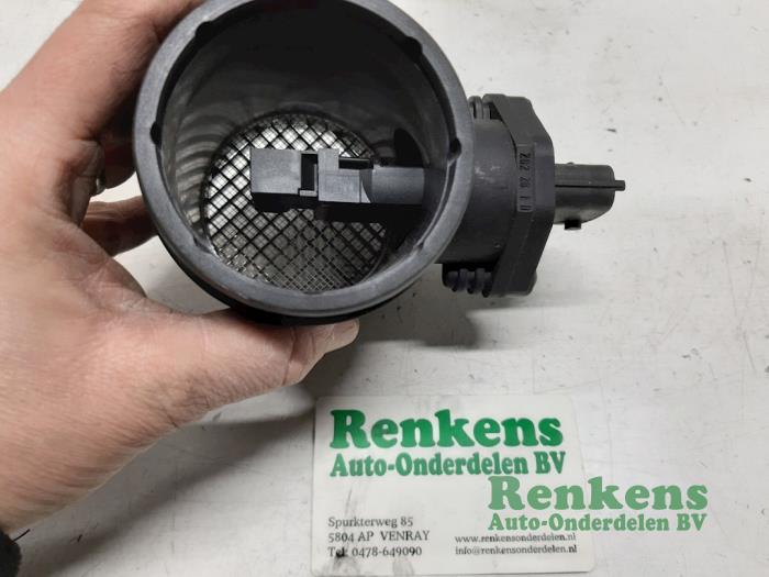 Gebrauchte Luftmassenmesser Alfa Romeo 147 (937) 1.6 Twin Spark 16V Preis € 20,00 Margenregelung angeboten von Renkens Auto-Onderdelen B.V.