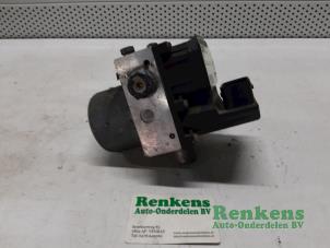 Used ABS pump Alfa Romeo 147 (937) 1.6 Twin Spark 16V Price € 60,00 Margin scheme offered by Renkens Auto-Onderdelen B.V.