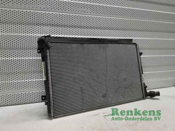 Used Radiator Volkswagen Golf Plus (5M1/1KP) 1.9 TDI 105 Price € 45,00 Margin scheme offered by Renkens Auto-Onderdelen B.V.