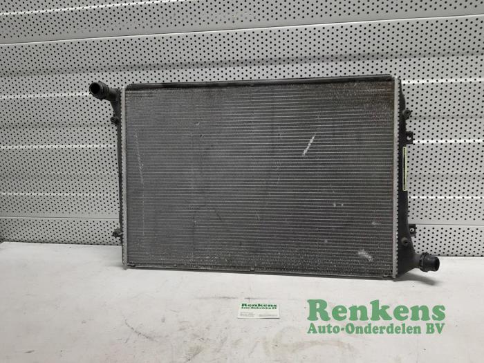 Used Radiator Volkswagen Jetta III (1K2) 2.0 TDI DPF 140 Price € 45,00 Margin scheme offered by Renkens Auto-Onderdelen B.V.