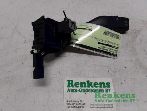 Usados Interruptor de limpiaparabrisas Seat Altea (5P1) 1.9 TDI Precio € 20,00 Norma de margen ofrecido por Renkens Auto-Onderdelen B.V.