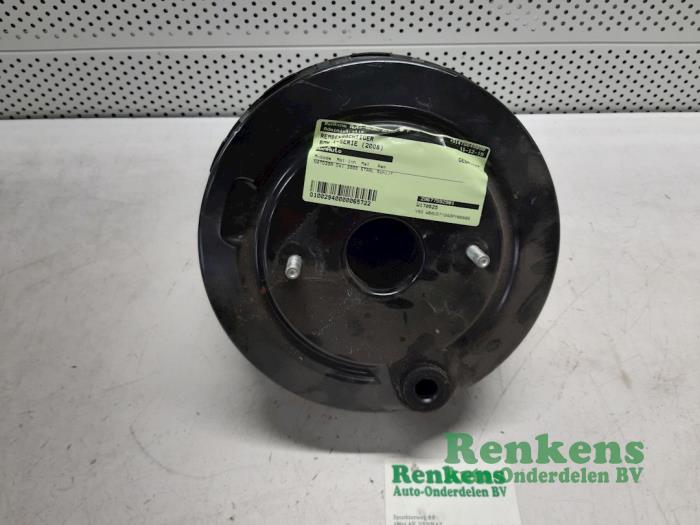 Usagé Servo frein BMW 1 serie (E87/87N) 118d 16V Prix € 75,00 Règlement à la marge proposé par Renkens Auto-Onderdelen B.V.