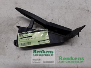 Used Accelerator pedal Mini Mini (R56) 1.6 One D 16V Price € 40,00 Margin scheme offered by Renkens Auto-Onderdelen B.V.