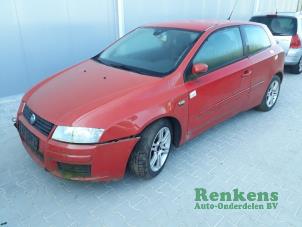 Used Front wing, left Fiat Stilo (192A/B) 2.4 20V Abarth 3-Drs. Price on request offered by Renkens Auto-Onderdelen B.V.
