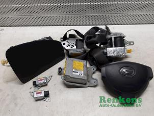 Usagé Kit + module airbag Daihatsu Sirion 2 (M3) 1.0 12V DVVT Prix € 275,00 Règlement à la marge proposé par Renkens Auto-Onderdelen B.V.