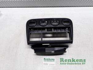 New Heater control panel Opel Omega B Caravan (21/22/23) 2.2 16V Price € 90,75 Inclusive VAT offered by Renkens Auto-Onderdelen B.V.