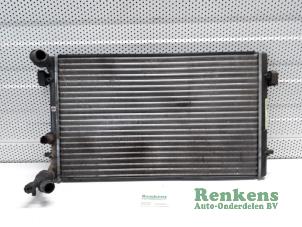 Usagé Radiateur Audi A3 (8L1) 1.6 Prix € 30,00 Règlement à la marge proposé par Renkens Auto-Onderdelen B.V.