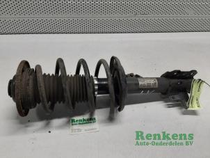 Used Front shock absorber rod, left Opel Signum (F48) 2.2 DGI 16V Price € 30,00 Margin scheme offered by Renkens Auto-Onderdelen B.V.