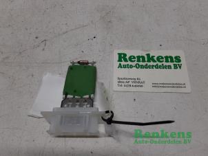 Used Heater resistor Mini Mini (R56) 1.6 One D 16V Price € 15,00 Margin scheme offered by Renkens Auto-Onderdelen B.V.