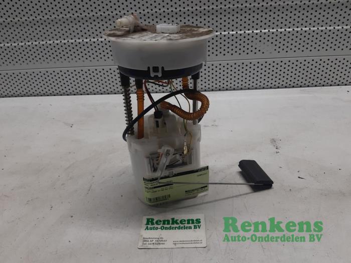 Begagnade Bensinpump Opel Agila (B) 1.0 12V Pris € 50,00 Marginaltabell erbjuds av Renkens Auto-Onderdelen B.V.