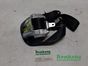 Used Front seatbelt, right Nissan Micra (K12) 1.2 16V Price € 35,00 Margin scheme offered by Renkens Auto-Onderdelen B.V.