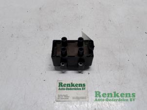 Używane Zestaw cewek zaplonowych Renault Twingo II (CN) 1.2 Cena € 20,00 Procedura marży oferowane przez Renkens Auto-Onderdelen B.V.