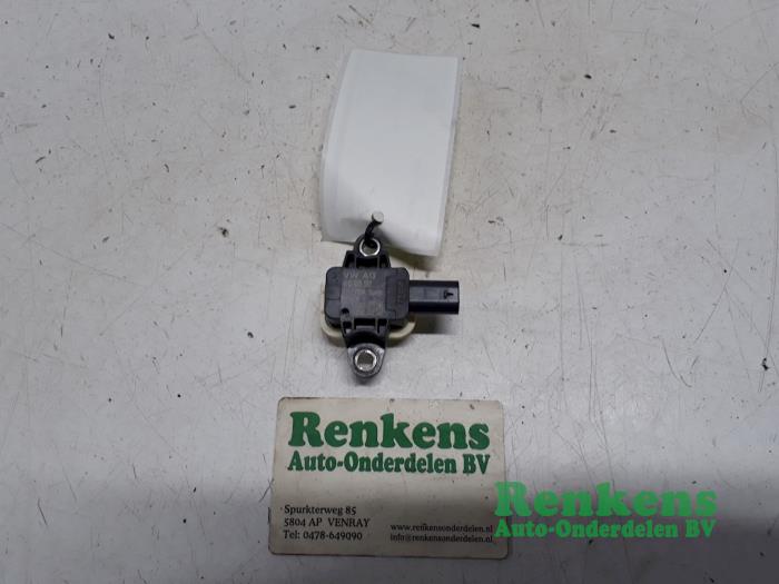 Usagé Capteur de pression carburant Audi A6 Avant (C7) 2.0 TFSI 16V Prix € 20,00 Règlement à la marge proposé par Renkens Auto-Onderdelen B.V.