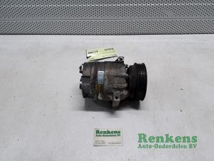 Używane Pompa klimatyzacji Renault Scénic I (JA) 1.6 16V Cena € 75,00 Procedura marży oferowane przez Renkens Auto-Onderdelen B.V.