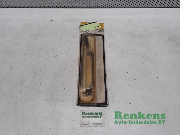 Nya Antenn Opel Omega A (16/17/19) 2.0 i LS,GL,GLS,CD Pris € 22,99 Inklusive moms erbjuds av Renkens Auto-Onderdelen B.V.