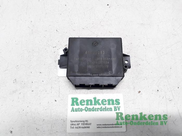 Usados Módulo PDC Fiat Stilo (192A/B) 2.4 20V Abarth 3-Drs. Precio € 35,00 Norma de margen ofrecido por Renkens Auto-Onderdelen B.V.
