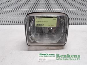 Używane Reflektor lewy Opel Kadett C 1.9 GT/E Cena € 20,00 Procedura marży oferowane przez Renkens Auto-Onderdelen B.V.