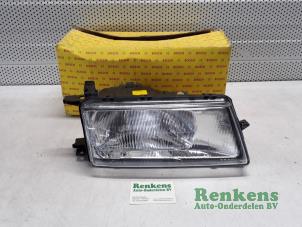 New Headlight, right Opel Vectra A (86/87) 1.6 i Price € 43,56 Inclusive VAT offered by Renkens Auto-Onderdelen B.V.
