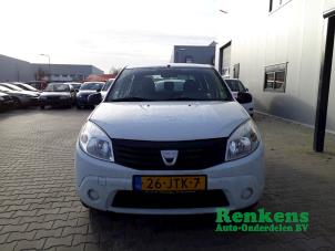 Used Headlight, right Dacia Sandero I (BS) 1.2 16V Price € 50,00 Margin scheme offered by Renkens Auto-Onderdelen B.V.