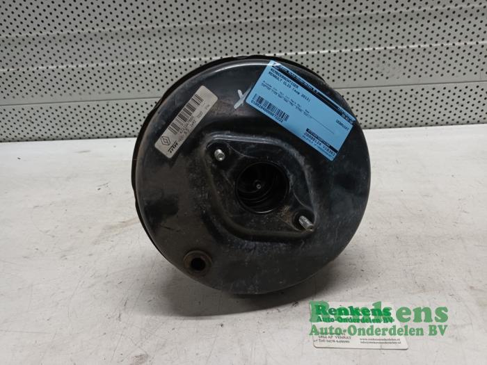 Usagé Servo frein Renault Clio IV (5R) 1.2 16V Prix € 40,00 Règlement à la marge proposé par Renkens Auto-Onderdelen B.V.