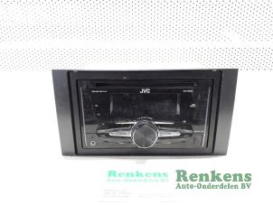 Używane Odtwarzacz CD Audi A4 (B6) 1.9 TDI PDE 130 Cena € 60,00 Procedura marży oferowane przez Renkens Auto-Onderdelen B.V.
