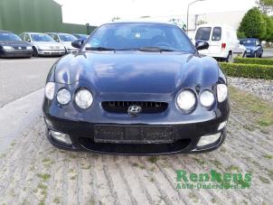 Used Front bumper Hyundai Coupe 2.0i 16V Price on request offered by Renkens Auto-Onderdelen B.V.