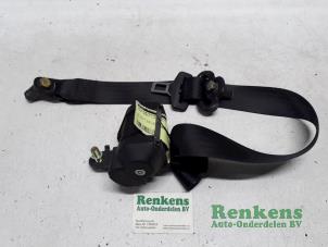 Used Rear seatbelt, right Fiat Doblo (223A/119) 1.2 Price € 25,00 Margin scheme offered by Renkens Auto-Onderdelen B.V.