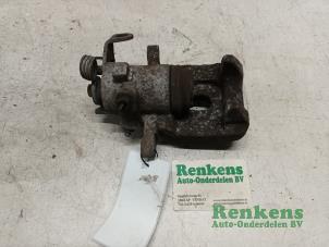 Used Rear brake calliper, right Peugeot 207/207+ (WA/WC/WM) 1.6 16V VTRi Price € 35,00 Margin scheme offered by Renkens Auto-Onderdelen B.V.