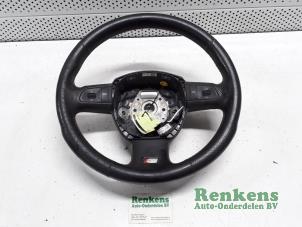 Used Steering wheel Audi A4 Avant Quattro (B7) 3.0 TDI V6 24V Price € 50,00 Margin scheme offered by Renkens Auto-Onderdelen B.V.