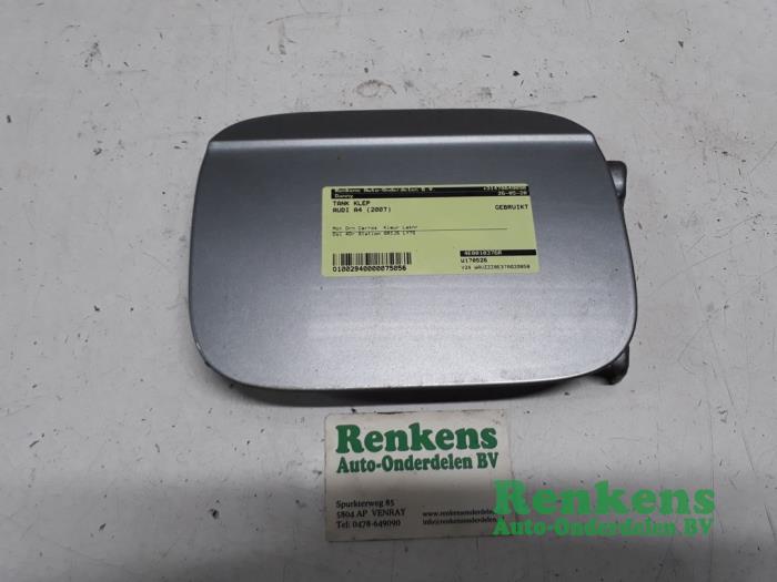 Begagnade Tanklucka Audi A4 Avant Quattro (B7) 3.0 TDI V6 24V Pris € 25,00 Marginaltabell erbjuds av Renkens Auto-Onderdelen B.V.