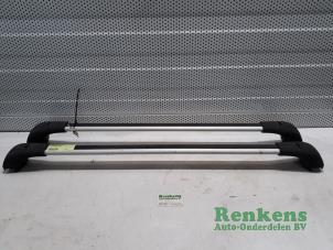 Used Roof rack kit Citroen C4 Picasso (UD/UE/UF) 2.0 HDiF 16V 135 Price € 75,00 Margin scheme offered by Renkens Auto-Onderdelen B.V.