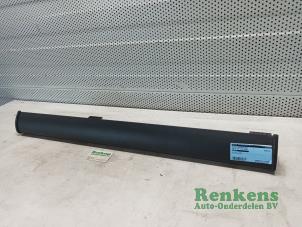 Used Luggage compartment cover Volvo V50 (MW) 2.0 D 16V Price € 40,00 Margin scheme offered by Renkens Auto-Onderdelen B.V.