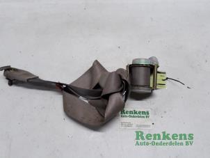 Used Rear seatbelt, right Mazda Demio (DW) 1.3 16V Price € 25,00 Margin scheme offered by Renkens Auto-Onderdelen B.V.