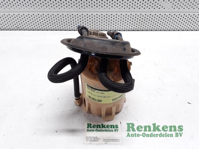 Gebrauchte Benzinpumpe Opel Astra G (F08/48) 1.6 Preis € 40,00 Margenregelung angeboten von Renkens Auto-Onderdelen B.V.