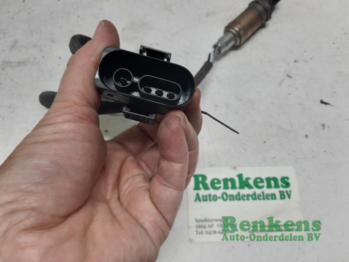 Lambda probe from a Volkswagen Golf III Cabrio Restyling (1E7) 2.0 2000