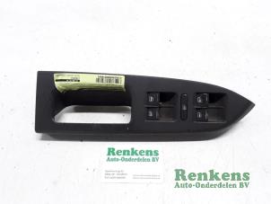 Używane Przelacznik elektrycznej szyby Volkswagen Touran (1T1/T2) 2.0 TDI 16V 140 Cena € 20,00 Procedura marży oferowane przez Renkens Auto-Onderdelen B.V.