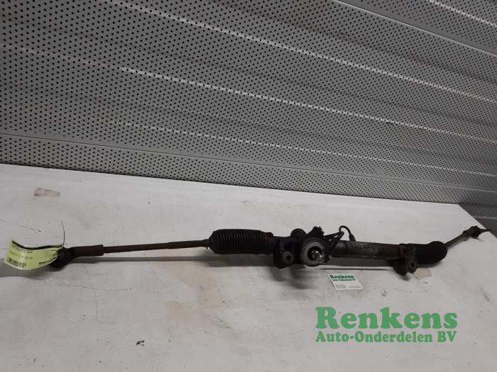 Power steering box from a Ford Focus 1 Wagon 1.8 TDCi 100 2004