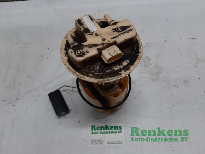 Bomba de diésel de un Renault Clio IV (5R) 1.5 Energy dCi 90 FAP 2015