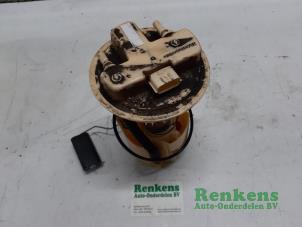 Usados Bomba de diésel Renault Clio IV (5R) 1.5 Energy dCi 90 FAP Precio € 50,00 Norma de margen ofrecido por Renkens Auto-Onderdelen B.V.