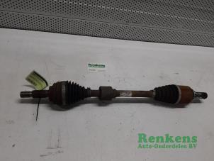 Used Front drive shaft, left Renault Clio IV (5R) 1.5 Energy dCi 90 FAP Price € 50,00 Margin scheme offered by Renkens Auto-Onderdelen B.V.