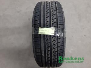 Used Tyre Price € 30,00 Margin scheme offered by Renkens Auto-Onderdelen B.V.