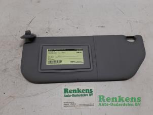 Używane Oslona przeciwsloneczna Citroen Saxo 1.1i X,SX Cena € 15,00 Procedura marży oferowane przez Renkens Auto-Onderdelen B.V.