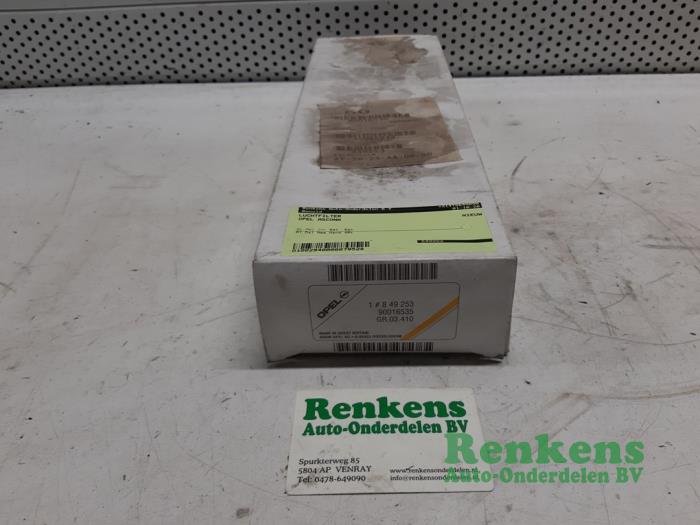 Nya Luftfilter Opel Ascona B (81/86/87/88) 2.0 D Pris € 15,00 Inklusive moms erbjuds av Renkens Auto-Onderdelen B.V.